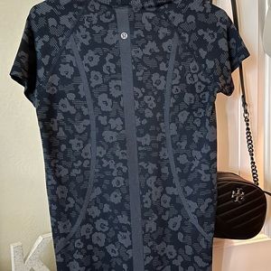 Lululemon swiftly tech